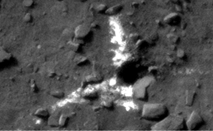 The impact site (click for larger image at actual size 1:1 scale)