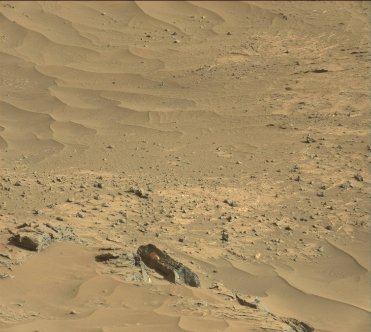 Original NASA photograph (click for original size image)