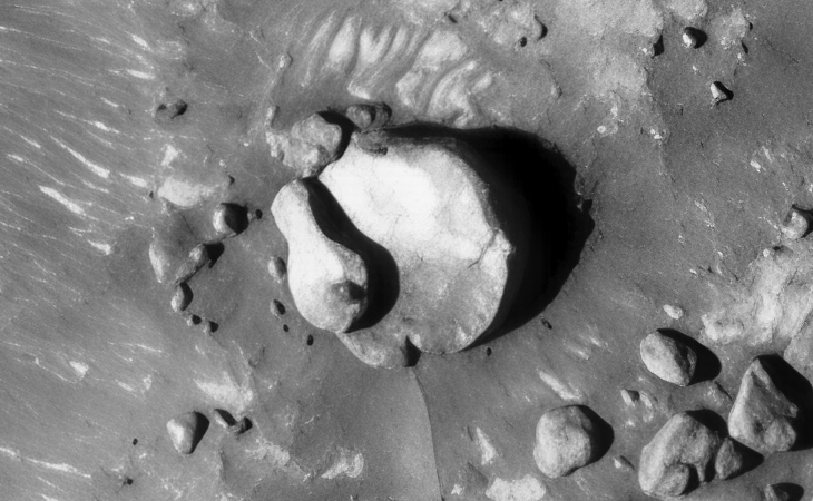 Close-up view (click for larger image at actual size 1:1 scale)