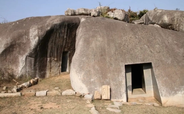 Barabar Hill found here on Earth (click for larger image)