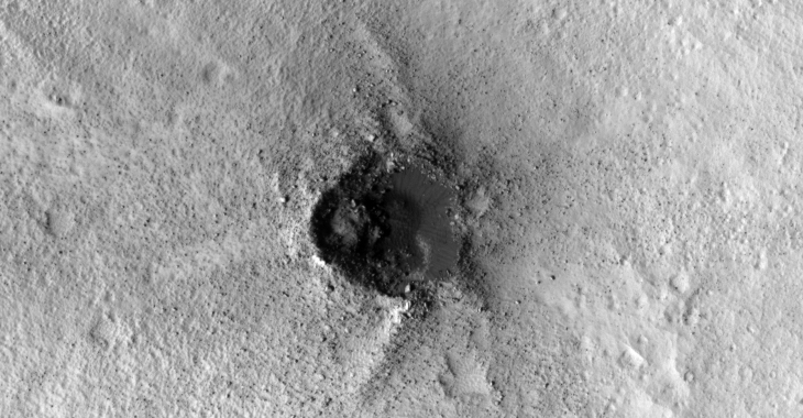 Sign of recent activity on the surface (ESP_020541_1860)