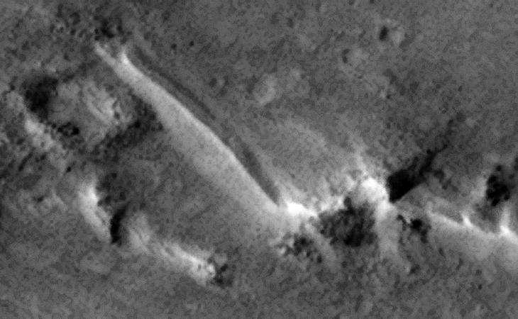 Walled off area, steps and traces?