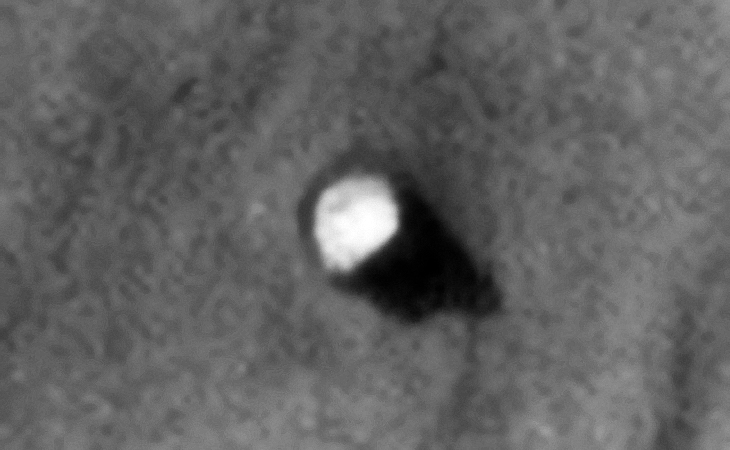 Conical or pyramidal type object possibly craft